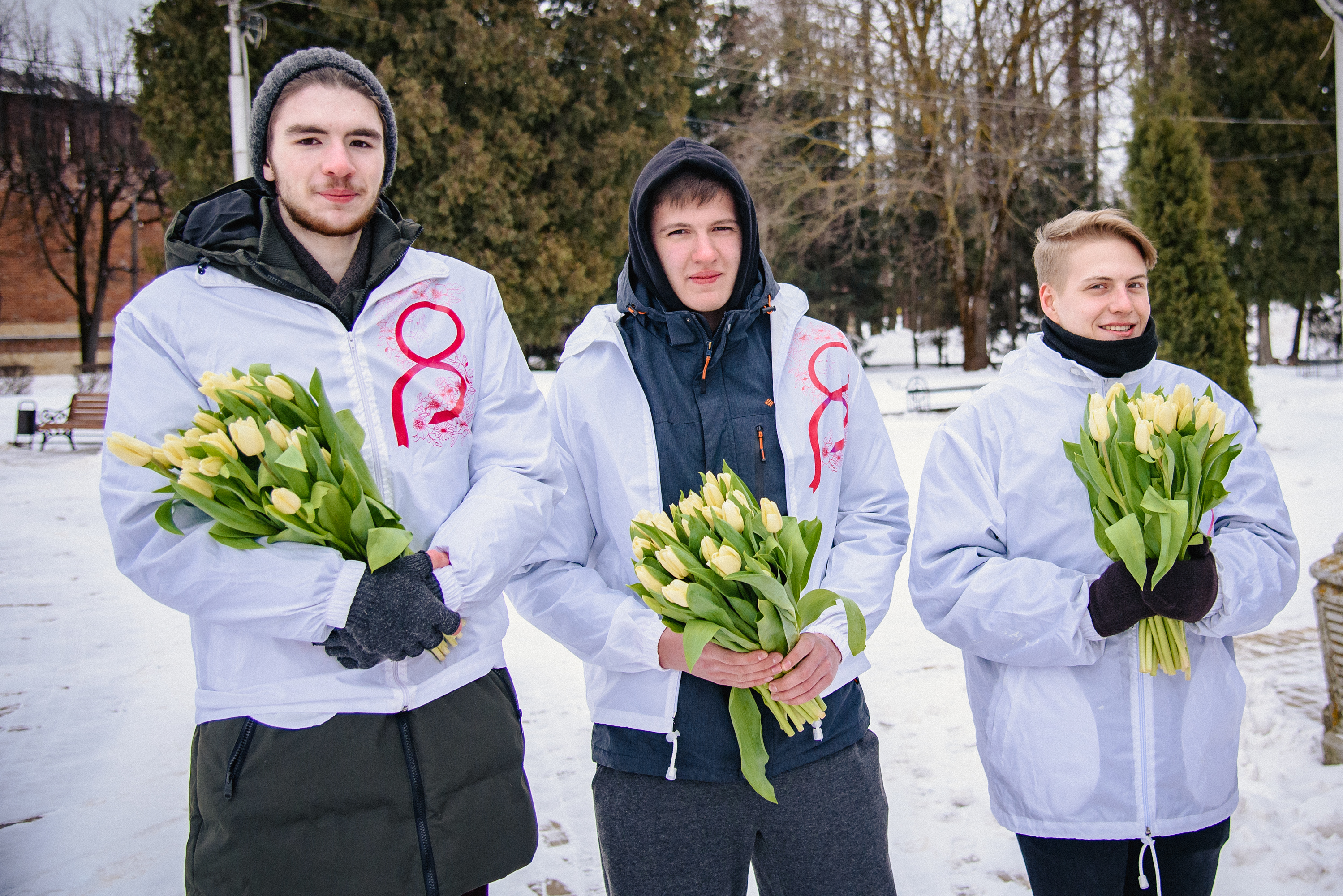 проходит день 8 марта