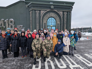 делегация Смоленской области посетила Главный храм Вооруженных Сил Российской Федерации в Кубинке - фото - 8