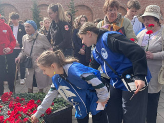 в Смоленске прошла памятная акция, посвященная Международному дню освобождения малолетних узников фашистских концлагерей - фото - 3