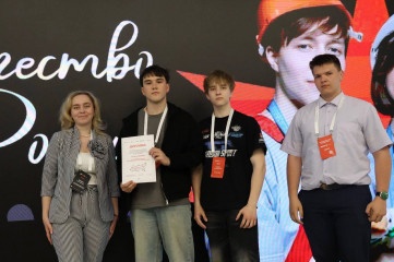 команда Смоленской академии градостроительства и архитектуры вышла в финал спецпроекта «Твой Ход х Дебаттл» - фото - 6